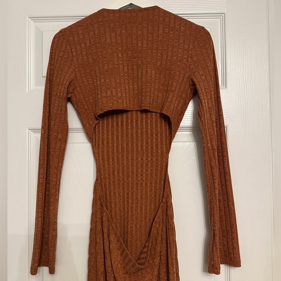 Reformation Auguste Open Back Dress - Picture 7 of 7